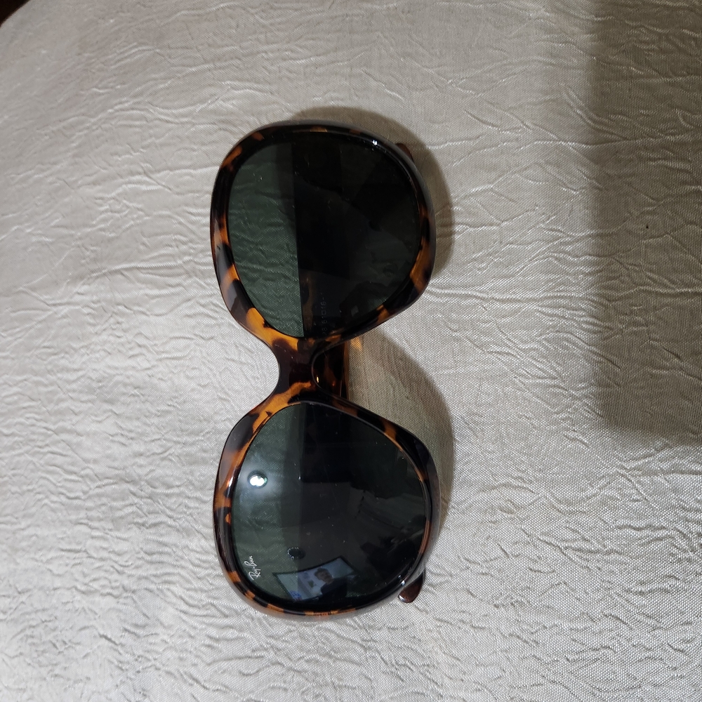 Ray-Ban Tortoise Shell Sunglasses - Picture 2 of 6